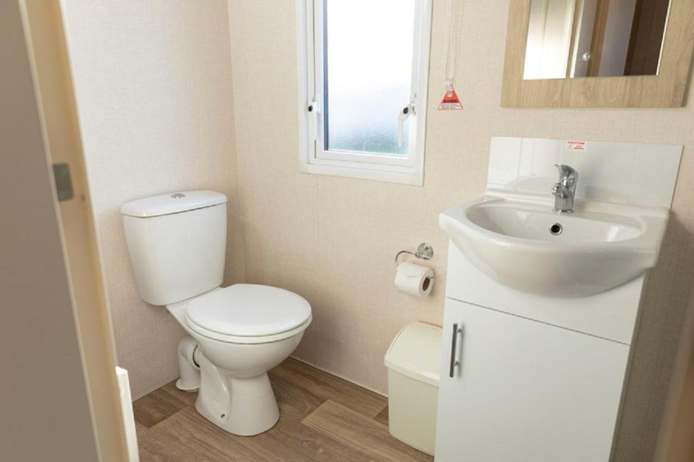 Pentire Coastal Holiday Park Буде Номер фото